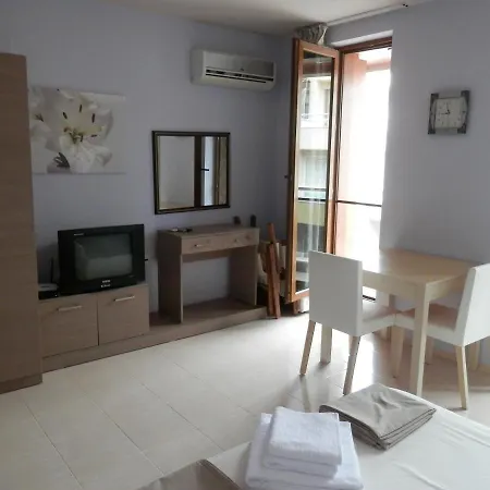 Studio Bay