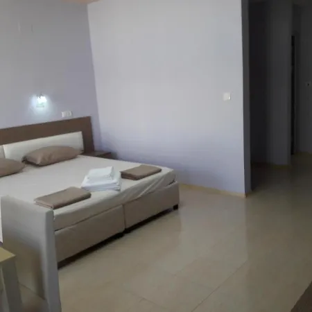 Studio Bay