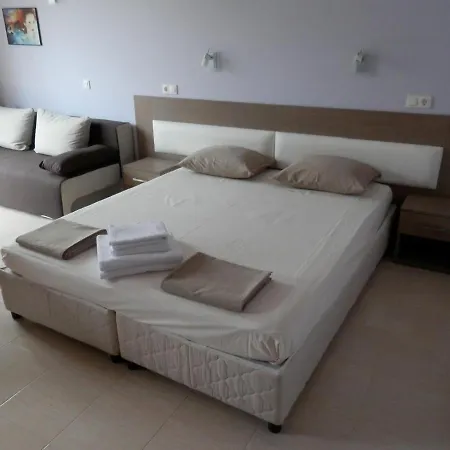 Studio Bay